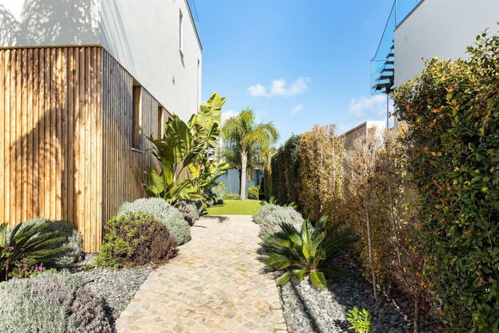 Image No.38-3 Bed House for sale