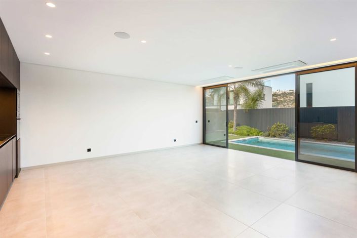 Image No.4-3 Bed House for sale