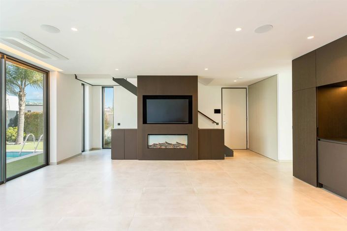 Image No.6-3 Bed House for sale