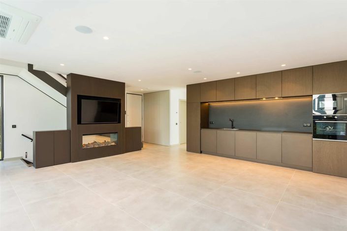 Image No.7-3 Bed House for sale