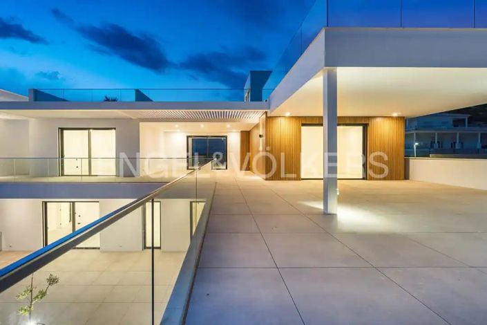 Image No.10-4 Bed House for sale