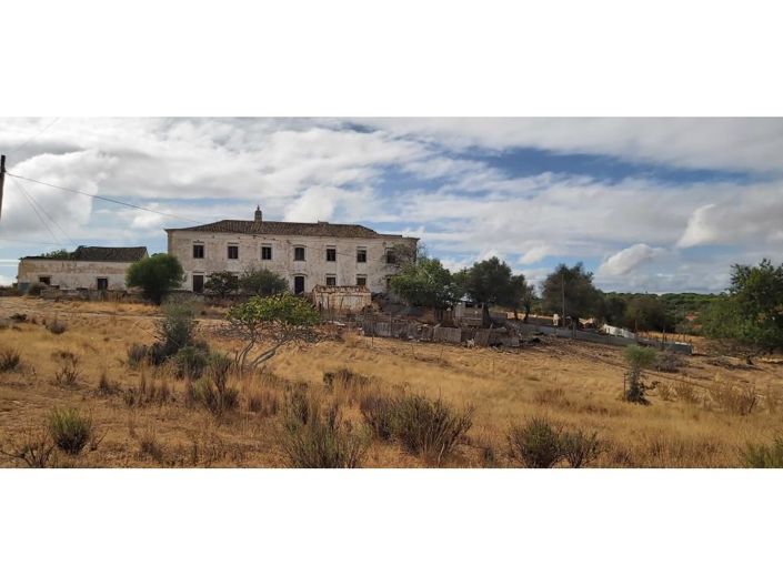 Image No.11-14 Bed House for sale