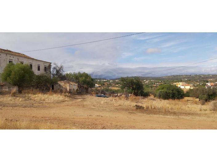 Image No.19-14 Bed House for sale