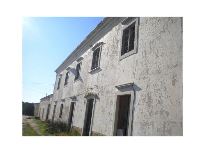 Image No.8-14 Bed House for sale