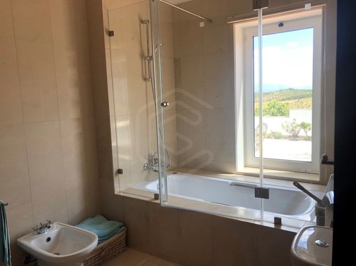 Image No.20-4 Bed House for sale