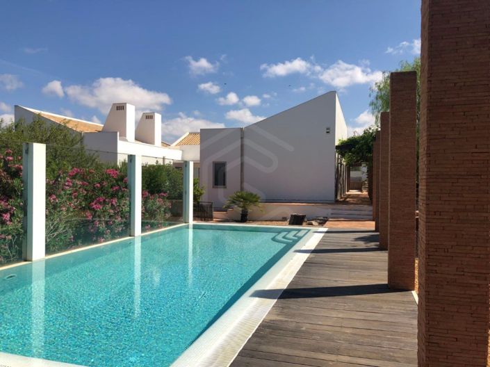 Image No.4-4 Bed House for sale