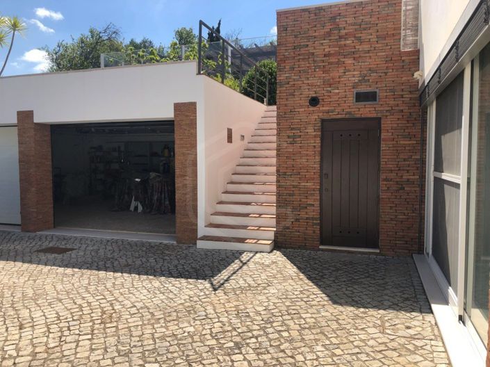 Image No.7-4 Bed House for sale