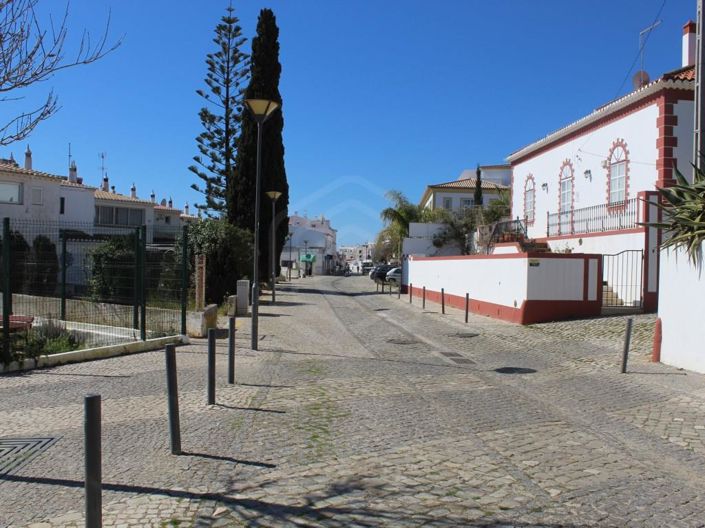 Image No.19-2 Bed Apartment for sale