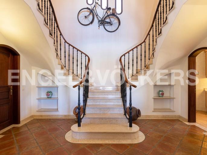 Image No.5-4 Bed House for sale