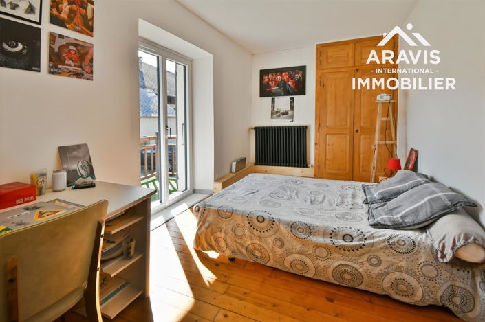 Image No.12-3 Bed House for sale