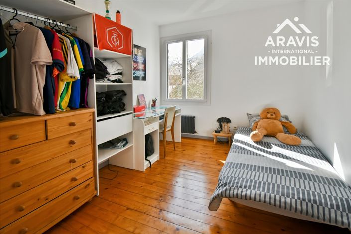 Image No.14-3 Bed House for sale