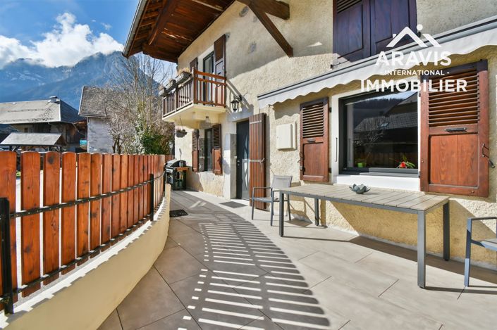 Image No.17-3 Bed House for sale