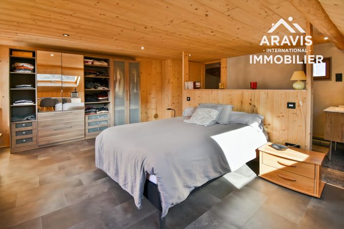 Image No.9-3 Bed House for sale