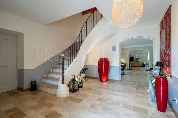 Image No.15-6 Bed House for sale