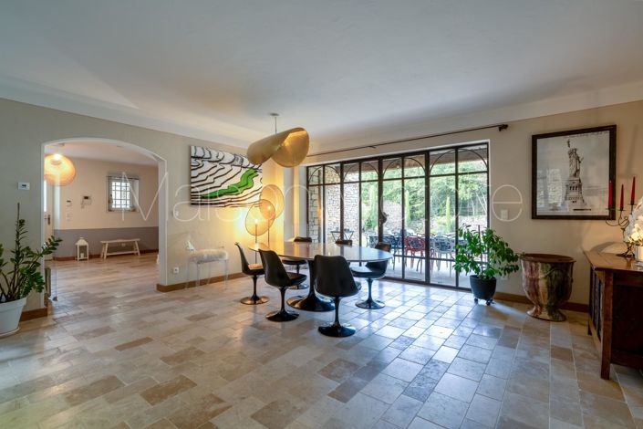 Image No.17-6 Bed House for sale