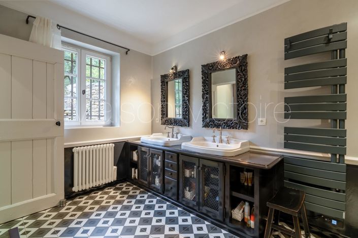 Image No.20-6 Bed House for sale