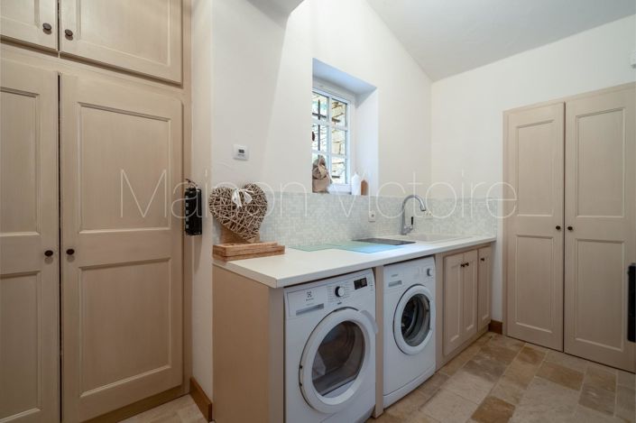 Image No.22-6 Bed House for sale