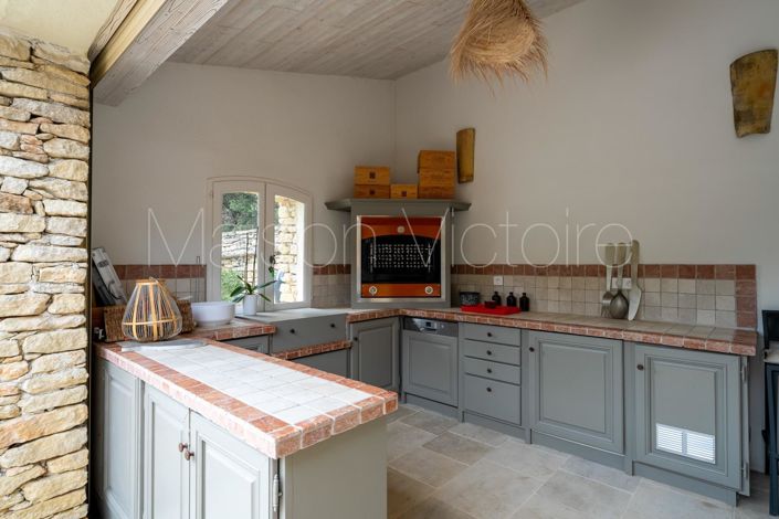 Image No.24-6 Bed House for sale