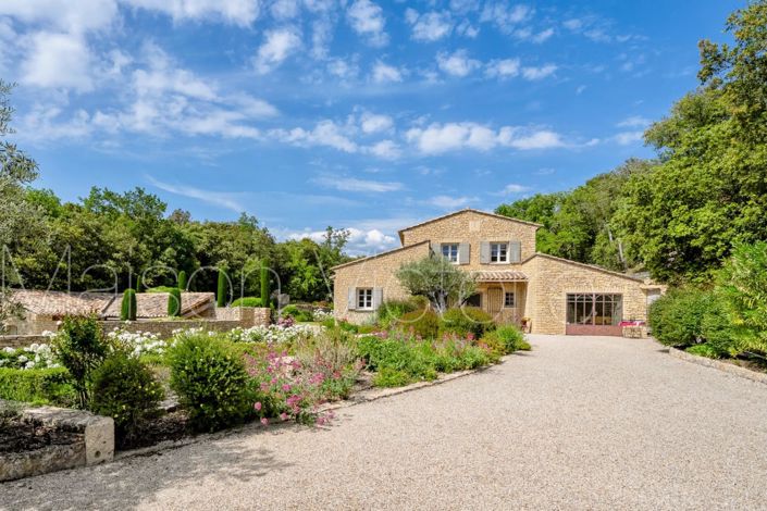 Image No.7-6 Bed House for sale