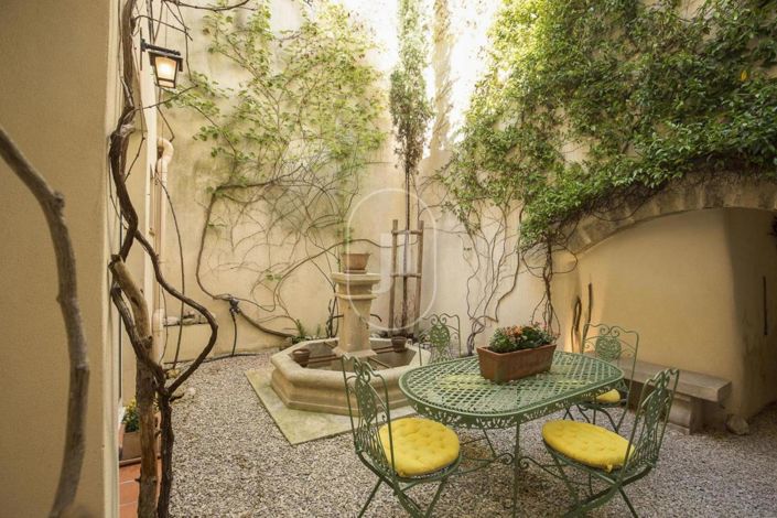 Image No.1-3 Bed House for sale