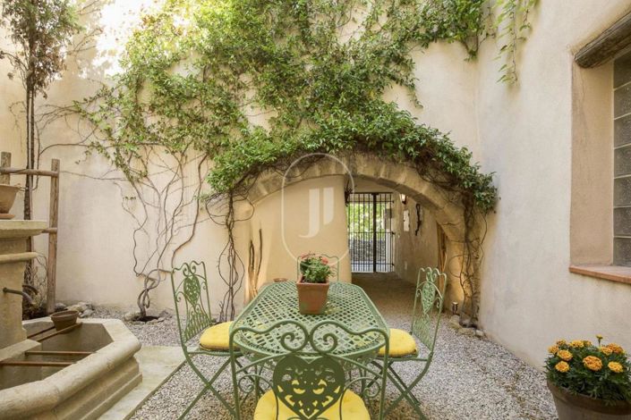 Image No.14-3 Bed House for sale