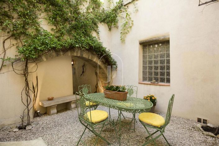 Image No.15-3 Bed House for sale