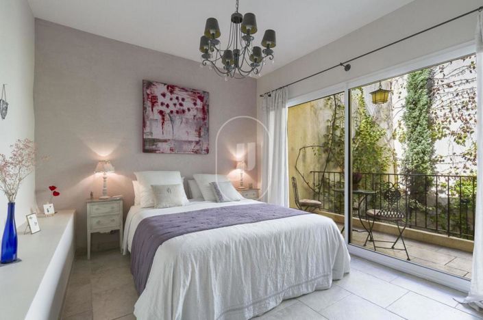 Image No.6-3 Bed House for sale