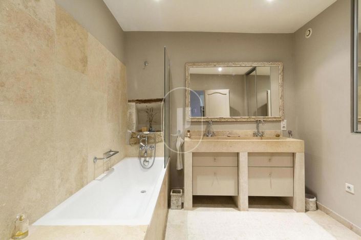 Image No.9-3 Bed House for sale