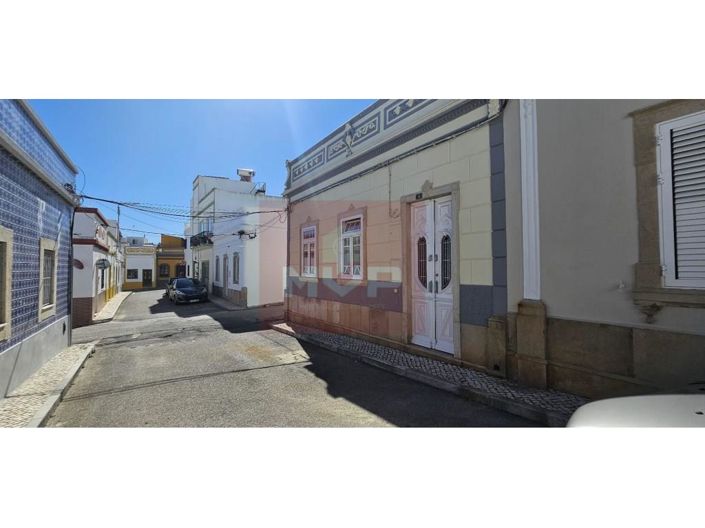 Image No.16-3 Bed House for sale