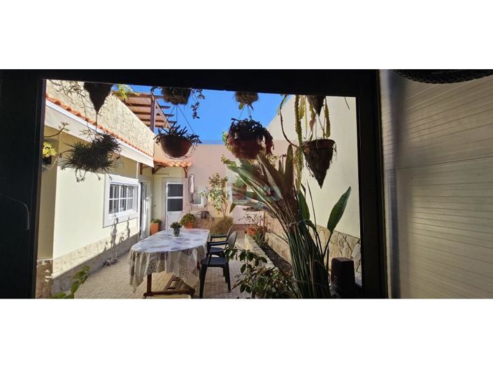 Image No.44-3 Bed House for sale