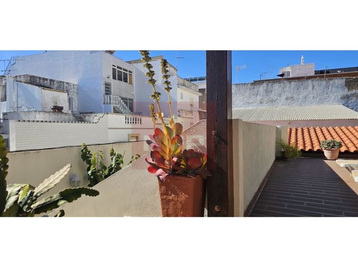 Image No.51-3 Bed House for sale