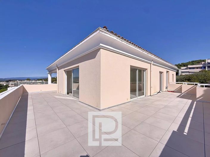 Image No.1-3 Bed Apartment for sale