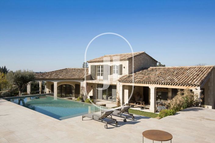 Image No.1-4 Bed House for sale