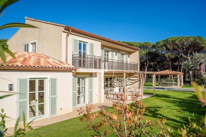 Image No.1-5 Bed House for sale