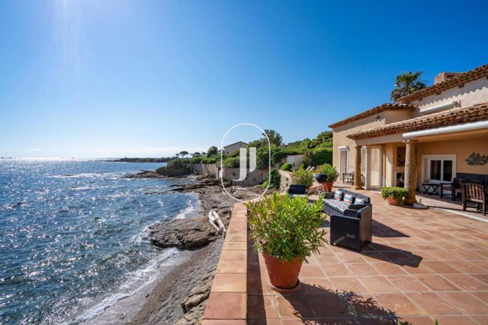 Image No.1-4 Bed House for sale