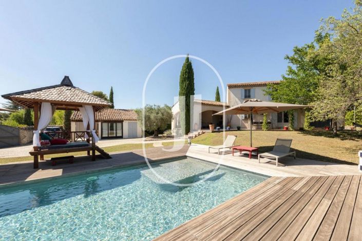 Image No.1-4 Bed House for sale