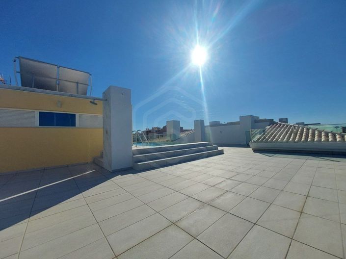 Image No.25-2 Bed Apartment for sale
