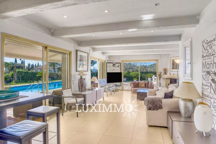 Image No.3-6 Bed House for sale