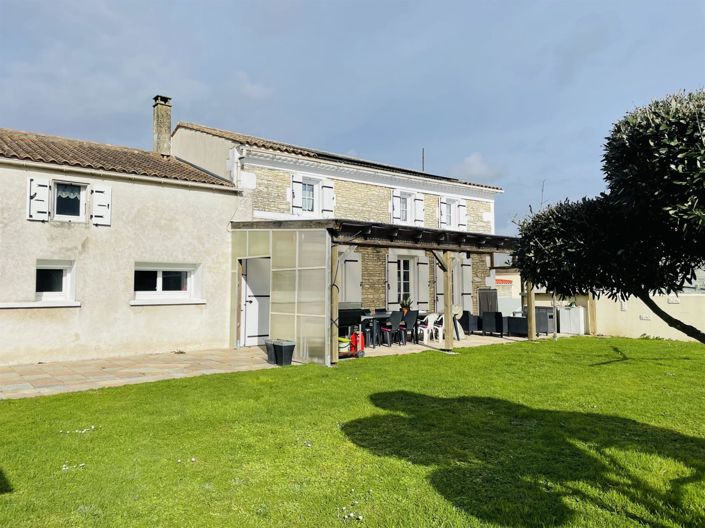 Image No.20-Maison de 5 chambres à vendre à Corme-Écluse