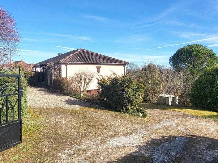 Image No.2-3 Bed House for sale