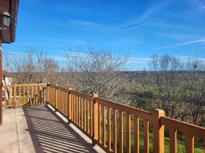 Image No.8-3 Bed House for sale