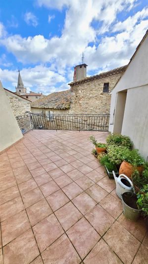 Image No.11-3 Bed House for sale