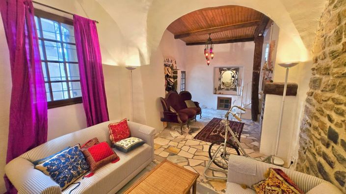 Image No.14-3 Bed House for sale