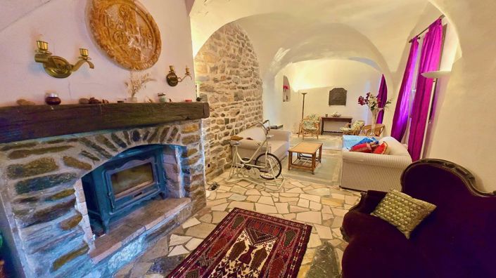 Image No.2-3 Bed House for sale