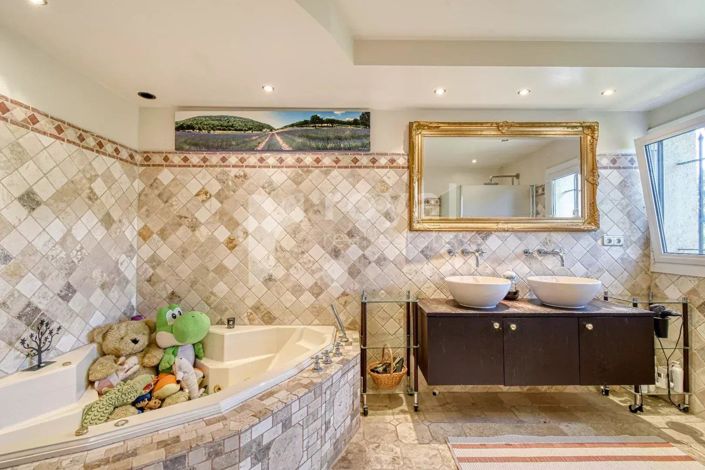 Image No.23-Maison de 4 chambres à vendre à Mougins