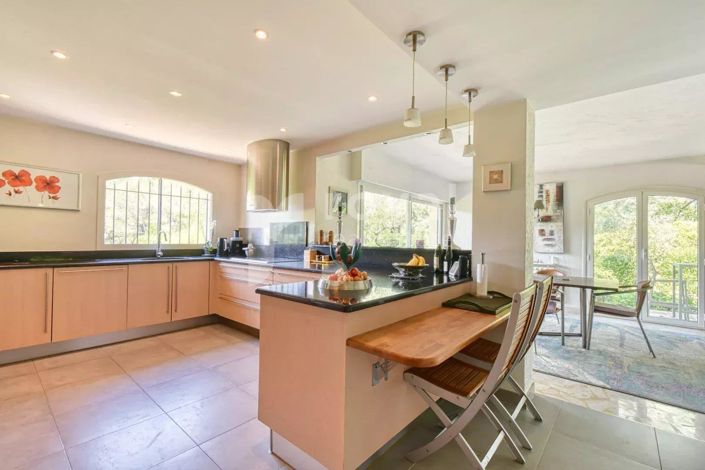 Image No.8-Maison de 4 chambres à vendre à Mougins