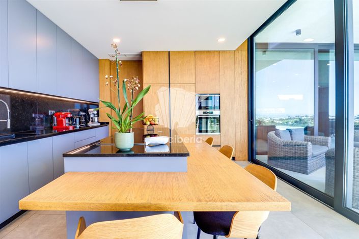 Image No.49-4 Bed House for sale