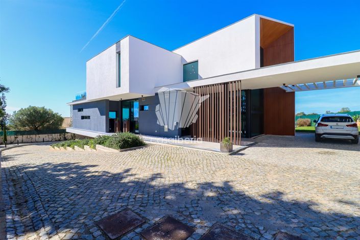 Image No.5-4 Bed House for sale