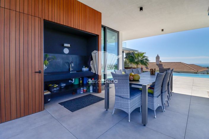 Image No.53-4 Bed House for sale