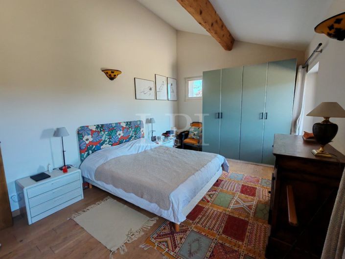 Image No.11-4 Bed House for sale